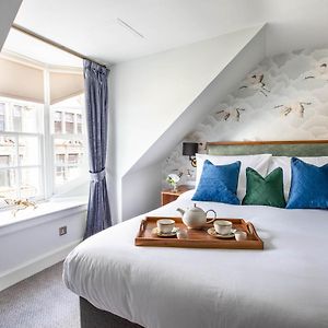 Deluxe Family Suite